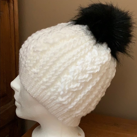 Homemade crochet hat. Women’s. - Picture 1 of 1